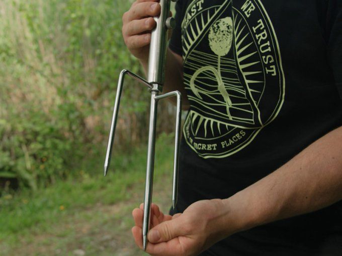 PIED DE PARAPLUIE EN ACIER INOX DELPHIN